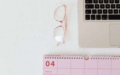 Virtuálna asistentka: Ako vám môže ušetriť čas a zvýšiť produktivitu v podnikaní